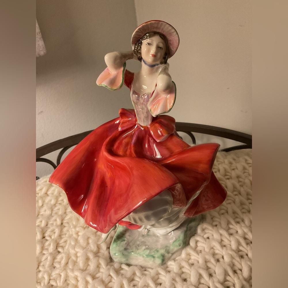 Royal Doulton The Charming "CHERYL" Figurine, Stamped & Signed, With Box - Picture 9 of 10